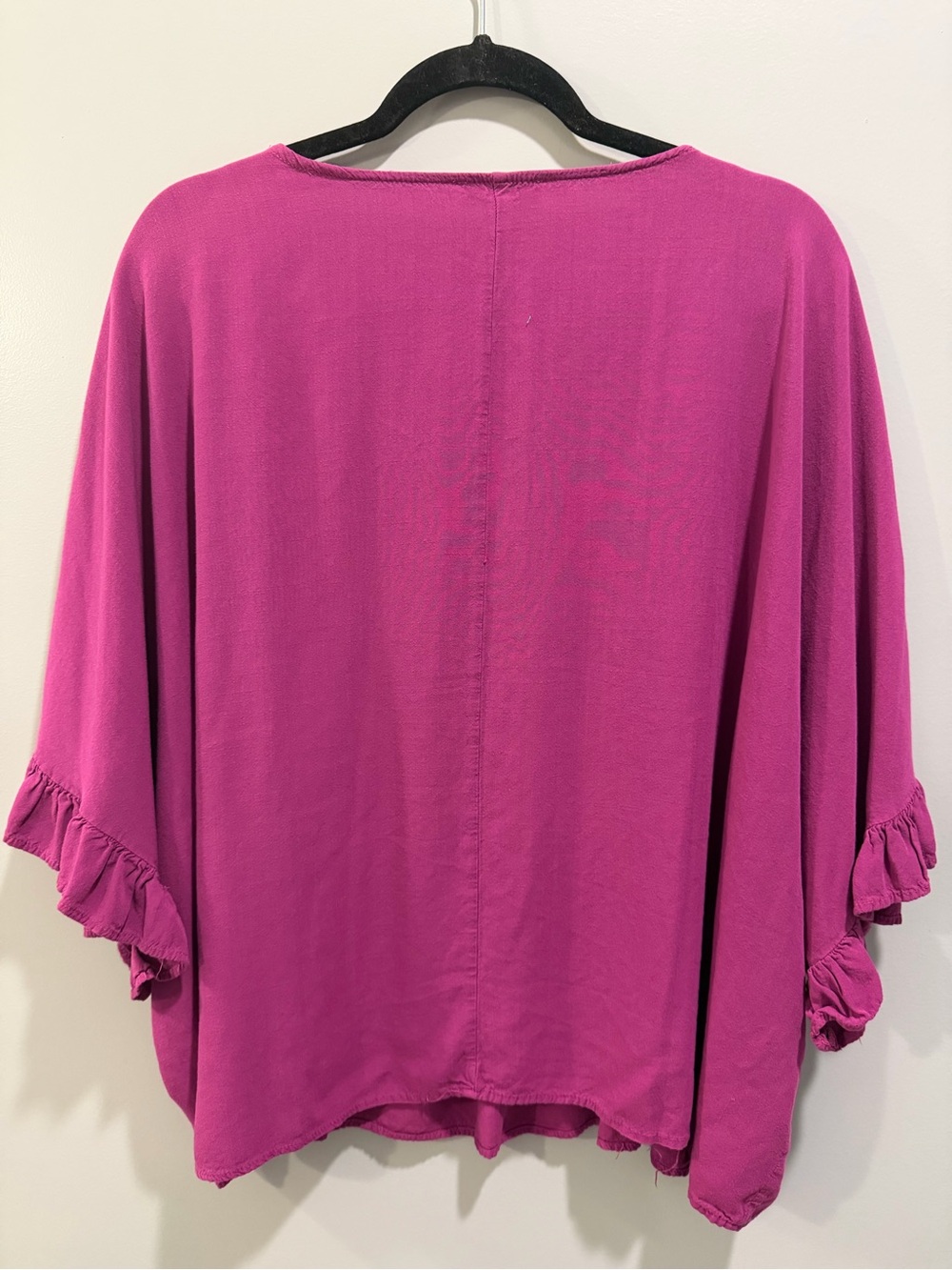 Andree by Unit V-Neck Ruffle Sleeve Detail Blouse Purple Size 2XL - Picture 2 of 4